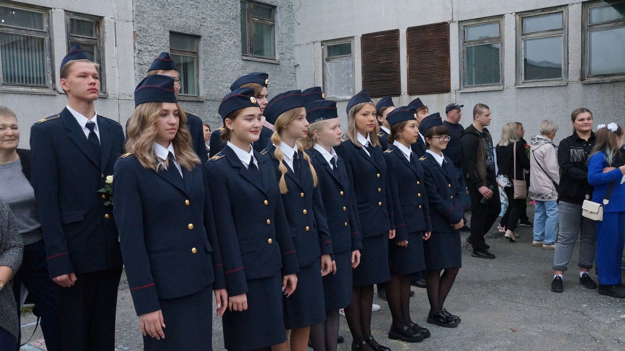 Школа в погоне. Погоны школи полиции повышения квалификации в городе Нальчике.