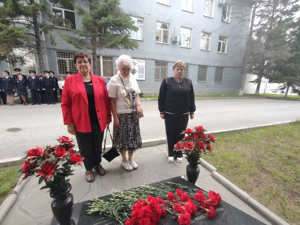 В Ачинске полицейские, ветераны, общественники и школьники присоединились к  акции «Завтра была война» — Город 