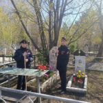 Полицейские и ветераны ОВД посетили места захоронения милиционеров-фронтовиков и сотрудников, погибших при исполнении служебного долга