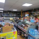 Полицейские накрыли два магазина, незаконно торгующих ночью спиртным