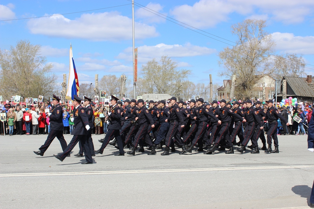 участие в праздничном шествии в День Победы