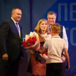 Победителем конкурса «Педагог города – 2025» стала учитель русского языка и литературы школы № 17 Елена Сковытина