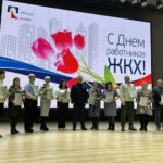 Городские власти поздравили с профессиональным праздником сотрудников ООО «Теплосеть»