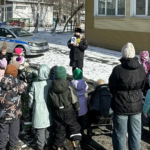 Ачинские автоинспекторы провели для дошколят урок дорожной безопасности