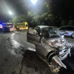 В Ачинске таксист, выскочивший на встречку, протаранил скорую помощь