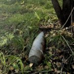 В районе Каменки грибник нашёл боевой артиллерийский снаряд